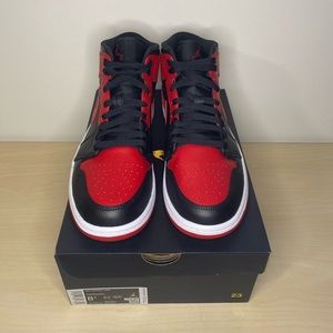 SOLD-Air Jordan 1 Mid Banned